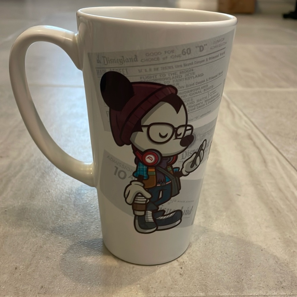Disneyland Coffee Mug - Picture 2 of 8